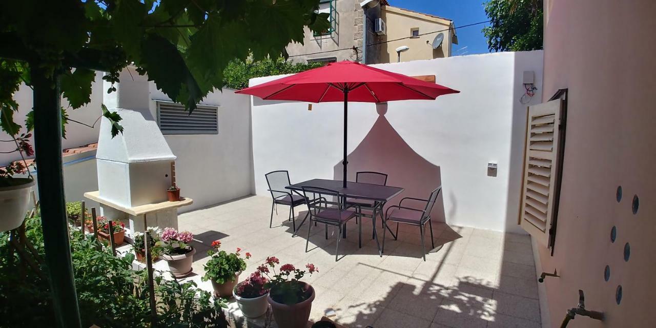 Apartman Ercegovic Šibenik Exteriör bild